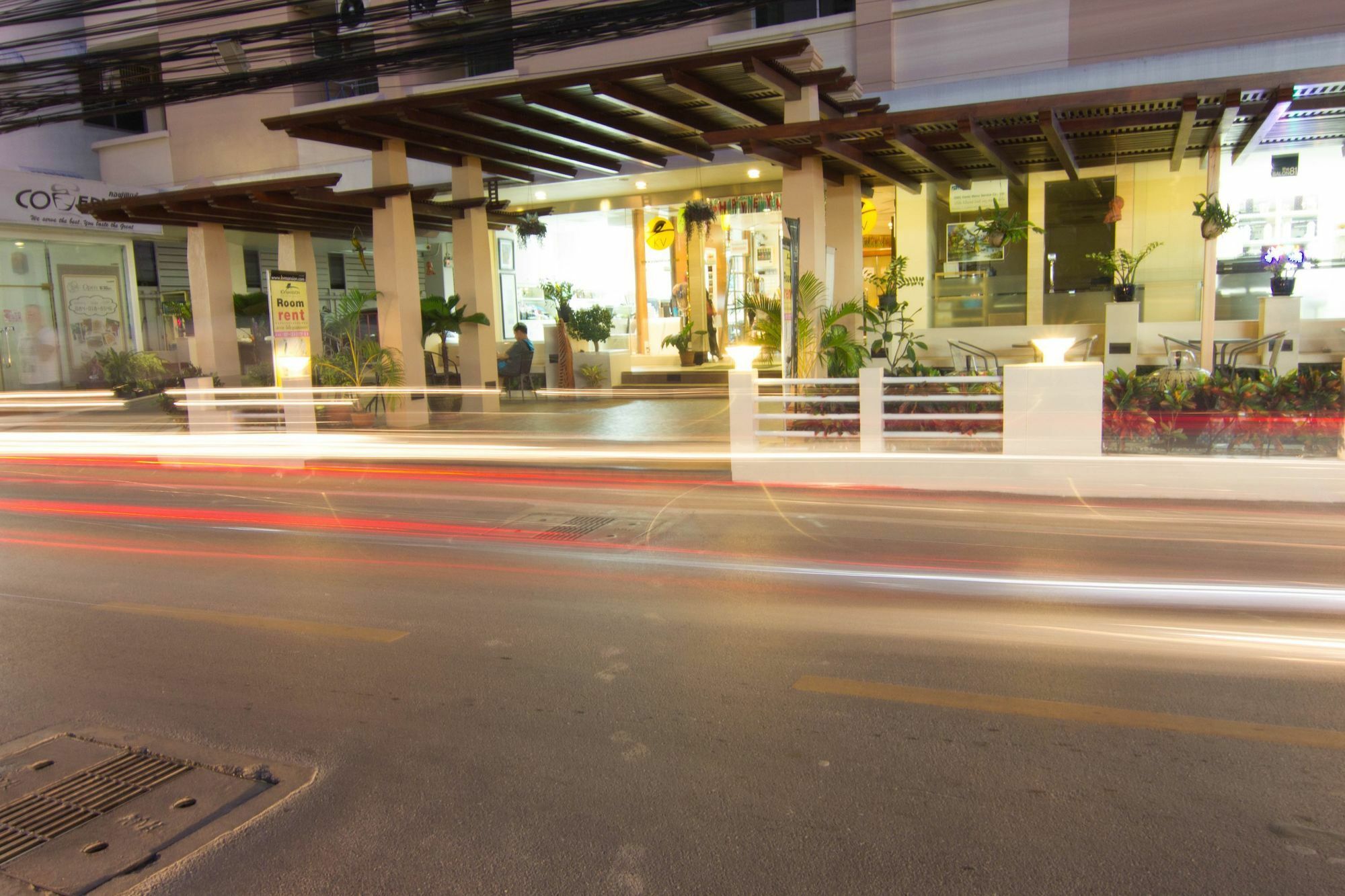 Zen Rooms Sukhumvit 81 Bangkok Exterior photo