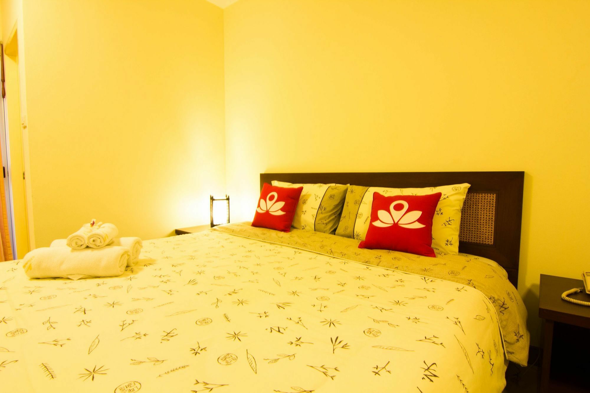 Zen Rooms Sukhumvit 81 Bangkok Exterior photo